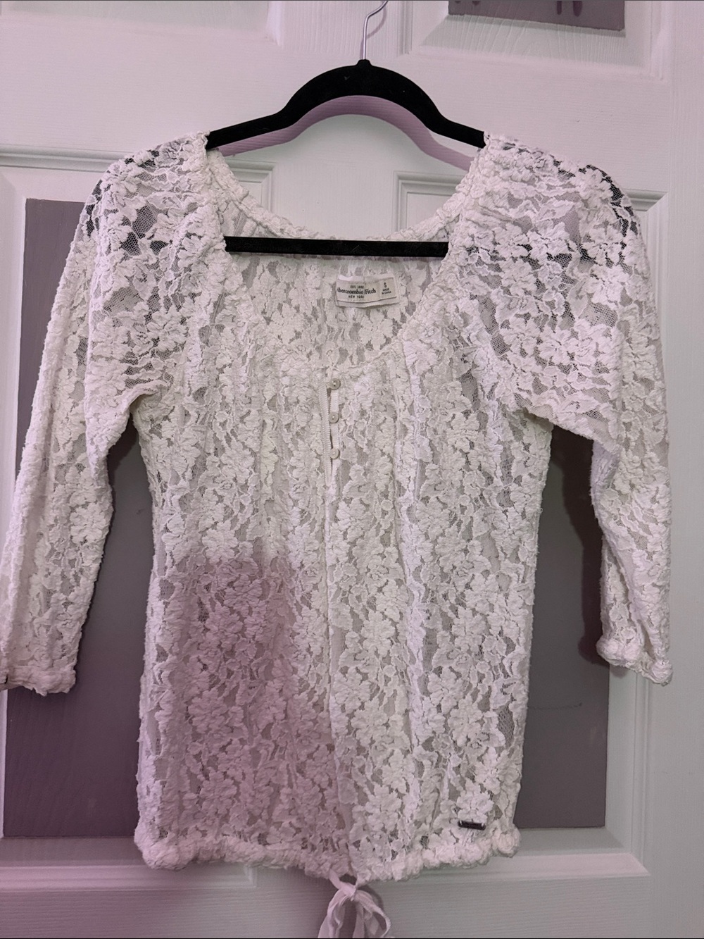Abercrombie & Fitch White Lace Peasant Blouse